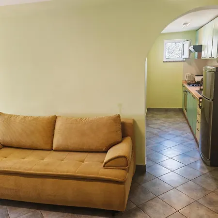 Robinson's House Vakantiehuis Kruševo