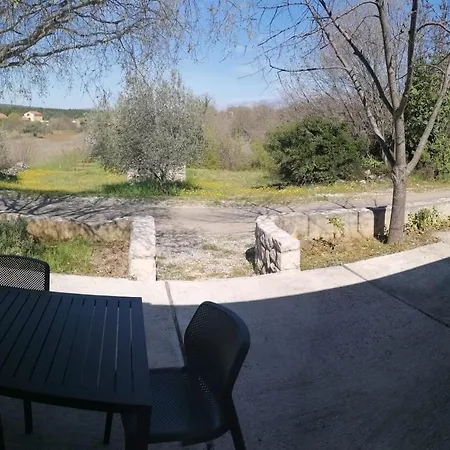 Robinson's House بيت للعطل