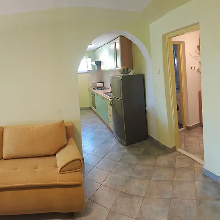 Robinson's House Kruševo