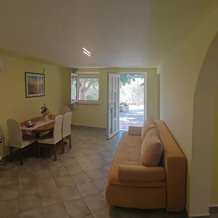 Robinson's House *